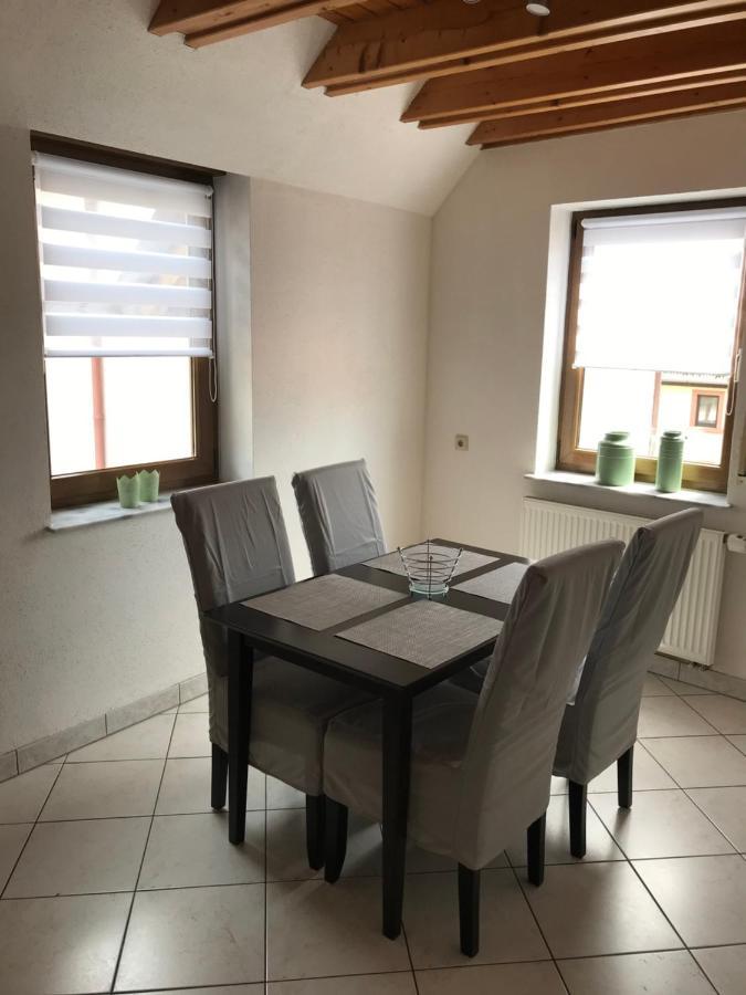Dz Im Haus Maja Lägenhet Holzkirchen  Exteriör bild